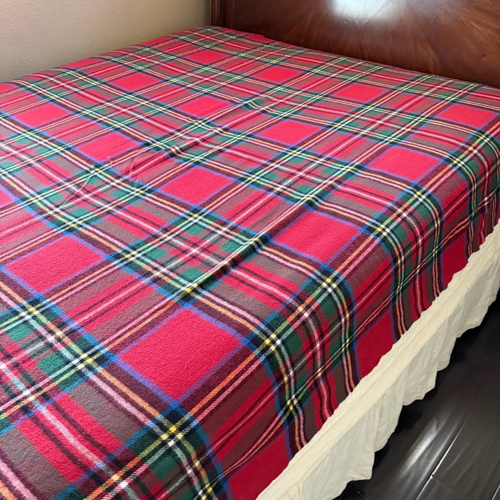 Vintage Italian Plaid Blanket 85x85 | Nido Notte | Made in Italy - Picture 2 of 6